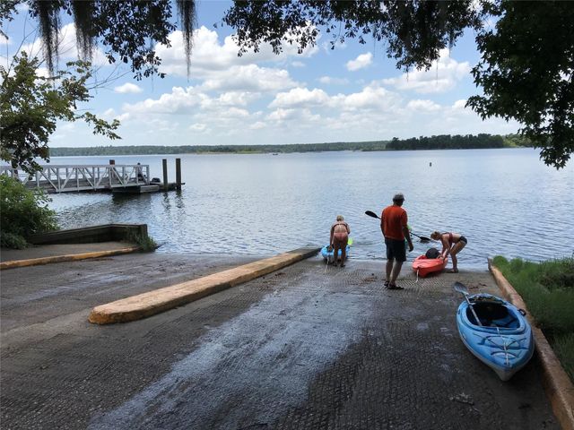 15-34-51 Alamo Drive, Huntsville, TX 77340