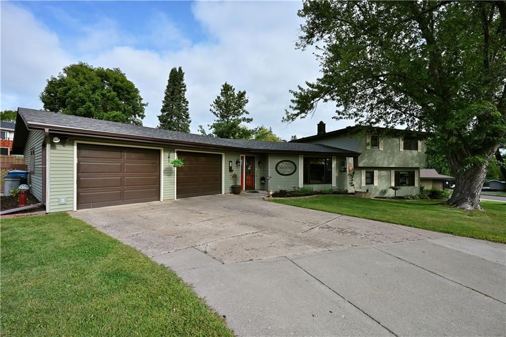 28 Pokegema Boulevard, Rice Lake, WI 54868