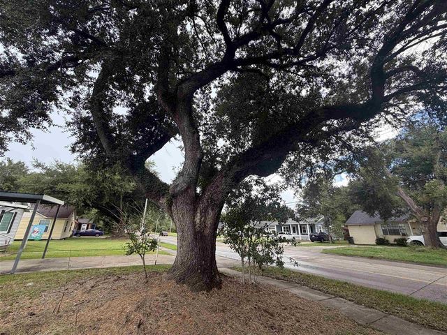 1630 12th Street, Lake Charles, LA 70601