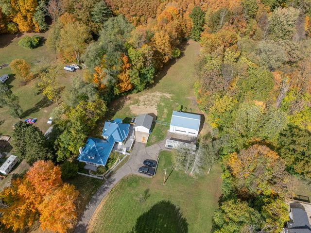 55622 Red Arrow Highway, Lawrence, MI 49064