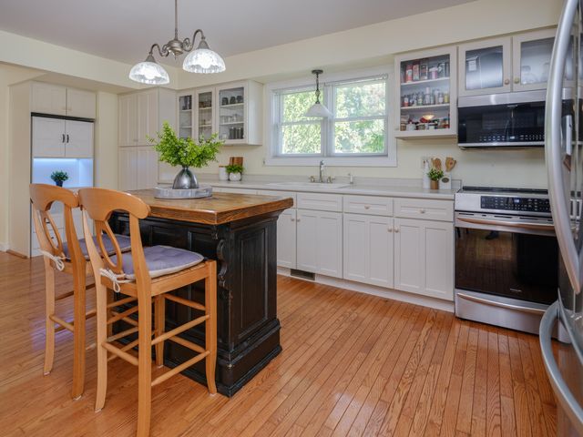 55622 Red Arrow Highway, Lawrence, MI 49064