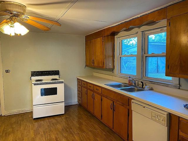 314 S Oak St, Hohenwald, TN 38462