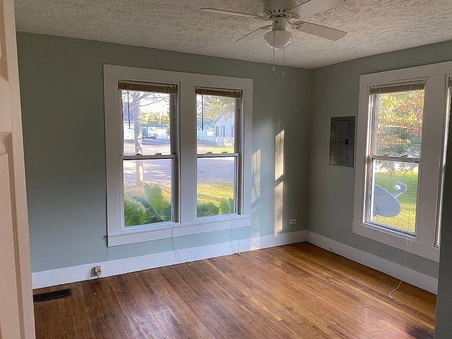 314 S Oak St, Hohenwald, TN 38462