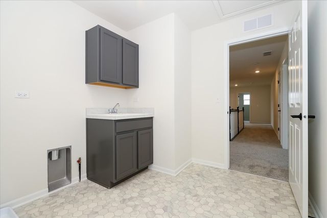 860 Preston Court, Oswego, IL 60543