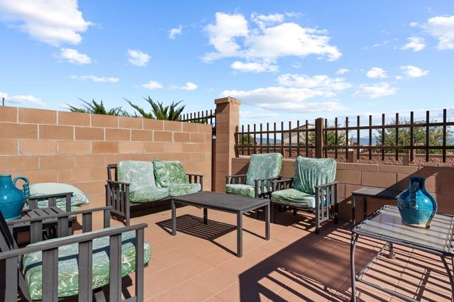 1610 Camino Rustica SW, Los Lunas, NM 87031