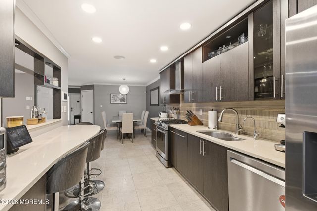 84 Drew Court, Manalapan, NJ 07726