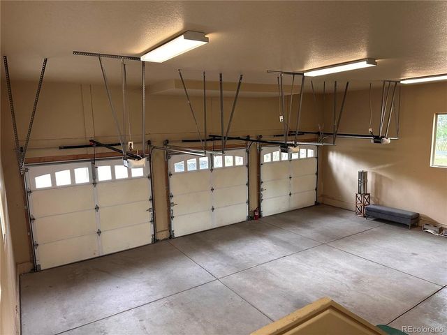 590 Cumberland Rd, Larkspur, CO 80118