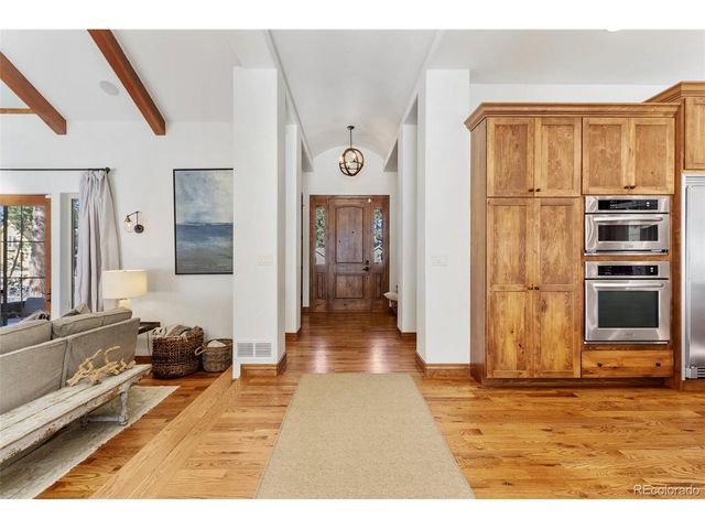 590 Cumberland Rd, Larkspur, CO 80118