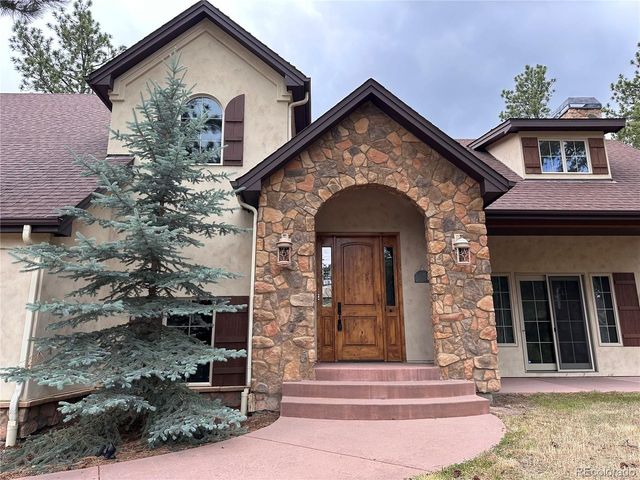 590 Cumberland Rd, Larkspur, CO 80118