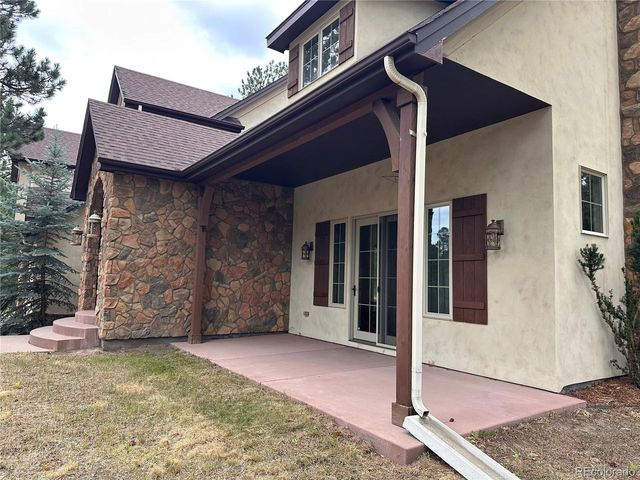 590 Cumberland Rd, Larkspur, CO 80118