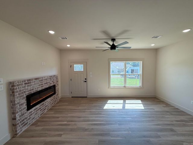 10 Odessa Davis Drive, Greenbrier, AR 72058