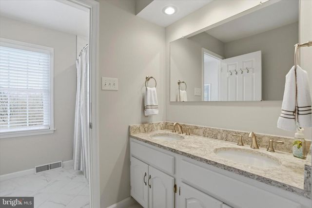 290 MUSKET LN, Chesterbrook, PA 19087