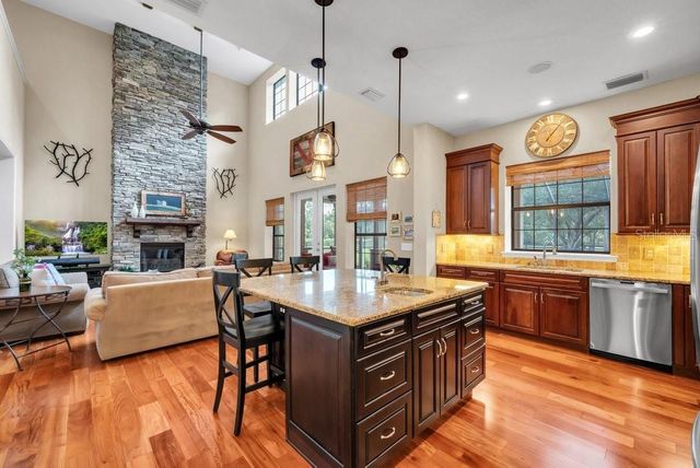 11832 NEAL ROAD, Lithia, FL 33547