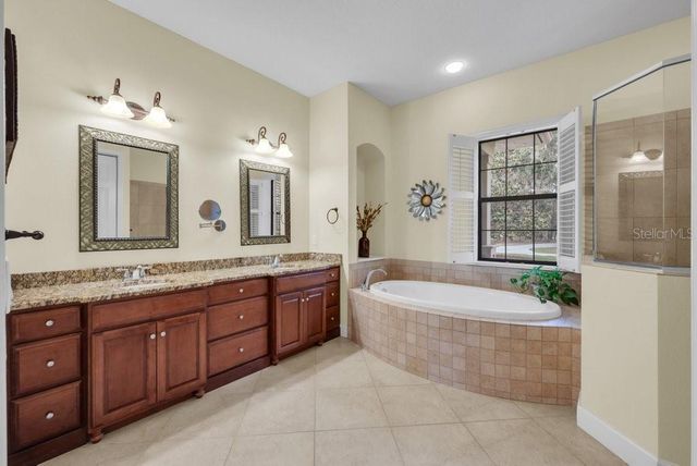 11832 NEAL ROAD, Lithia, FL 33547