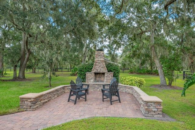 11832 NEAL ROAD, Lithia, FL 33547