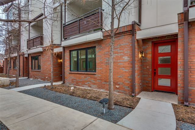 345 College Avenue, Fort Worth, TX 76104