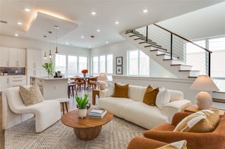 345 College Avenue, Fort Worth, TX 76104