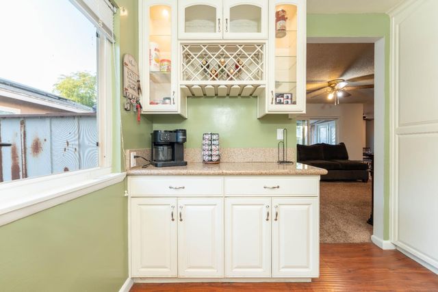 1574 Bluejay Circle, Hanford, CA 93230