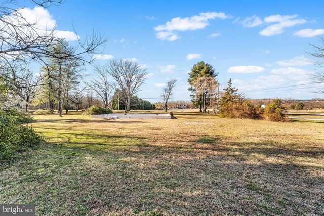 610 BUCK RD, Pittsgrove, NJ 08318