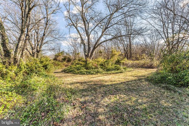 610 BUCK RD, Pittsgrove, NJ 08318