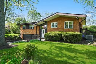 2747 Perry Road, Flossmoor, IL 60422
