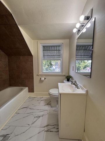 5640 N 33rd STREET, Milwaukee, WI 53209