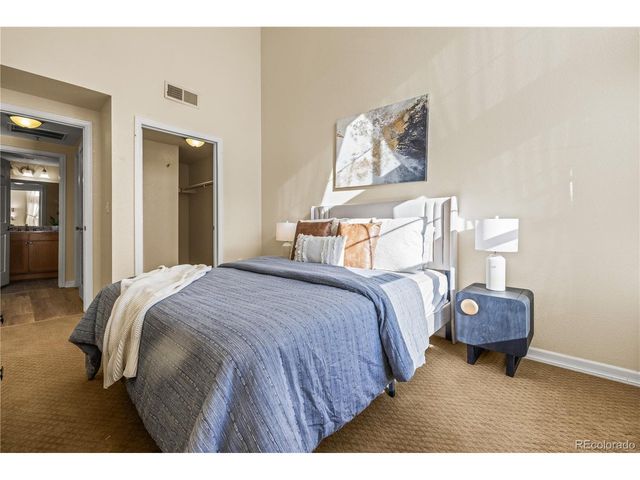 1623 Saint Paul St 405, Denver, CO 80206