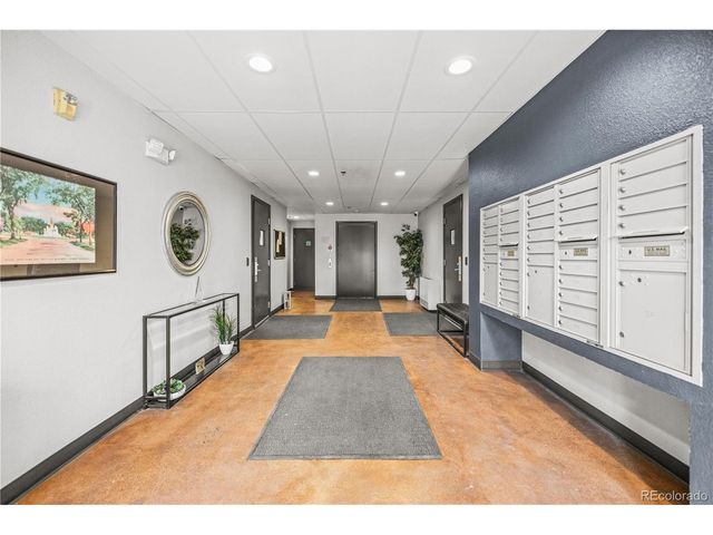 1623 Saint Paul St 405, Denver, CO 80206
