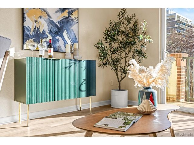 1623 Saint Paul St 405, Denver, CO 80206