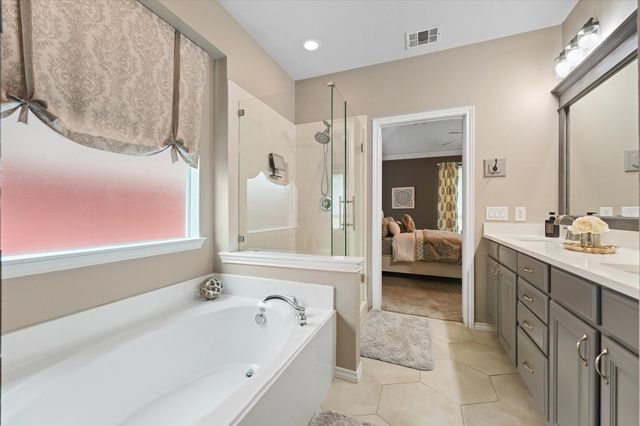 903 Fountain Drive, Wylie, TX 75098