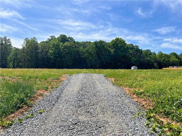 1754 Crutchfield Road, Reidsville, NC 27320
