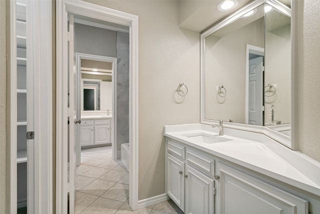 4313 Pembrooke Parkway N, Colleyville, TX 76034