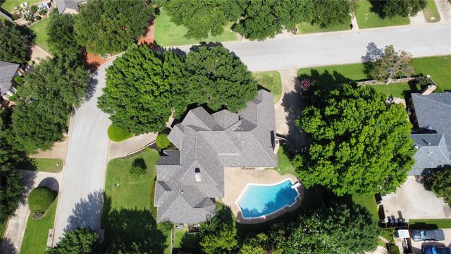 4313 Pembrooke Parkway N, Colleyville, TX 76034