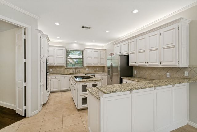 4313 Pembrooke Parkway N, Colleyville, TX 76034