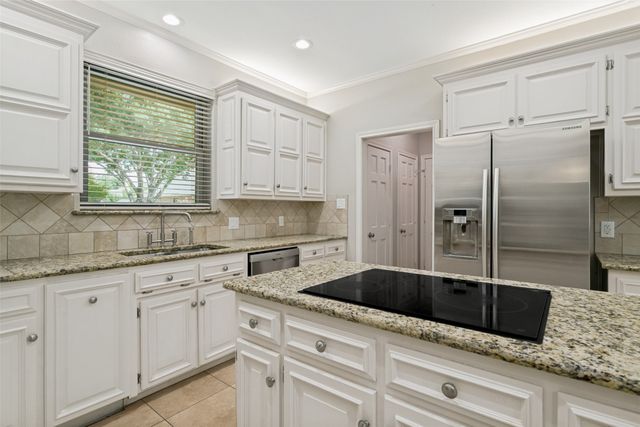 4313 Pembrooke Parkway N, Colleyville, TX 76034