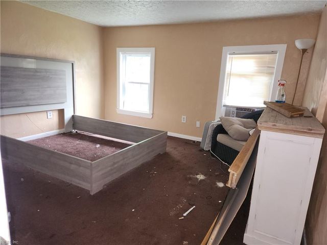 1246 24th ST, Newport News, VA 23607