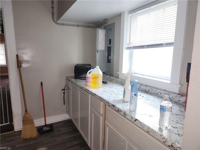 1246 24th ST, Newport News, VA 23607