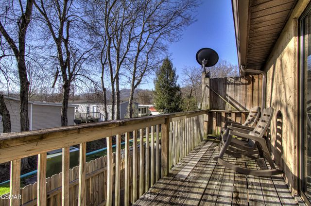 625 S Asbury Dr Apt 11, Pigeon Forge, TN 37863