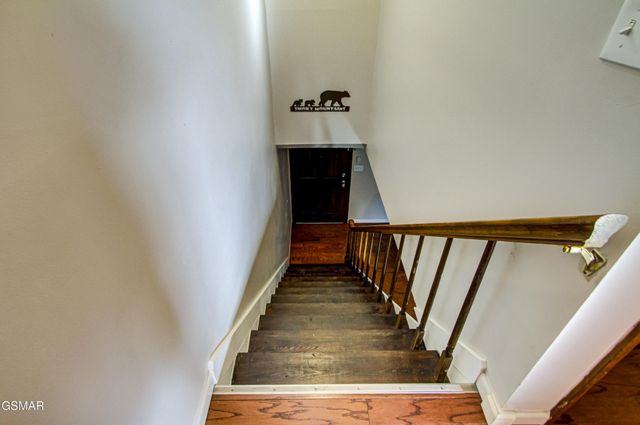 625 S Asbury Dr Apt 11, Pigeon Forge, TN 37863