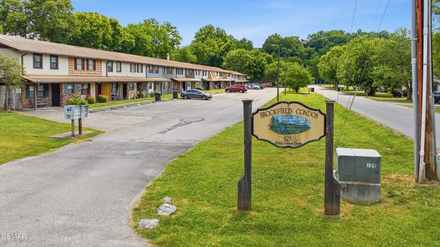 625 S Asbury Dr Apt 11, Pigeon Forge, TN 37863