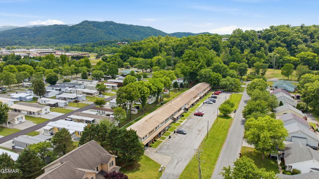 625 S Asbury Dr Apt 11, Pigeon Forge, TN 37863