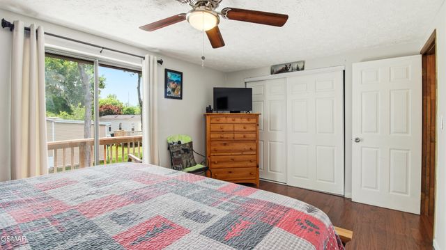 625 S Asbury Dr Apt 11, Pigeon Forge, TN 37863