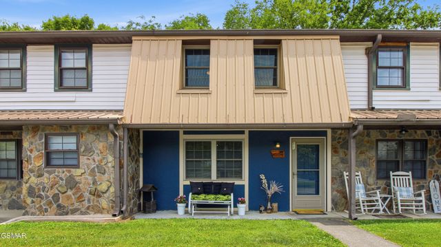 625 S Asbury Dr Apt 11, Pigeon Forge, TN 37863
