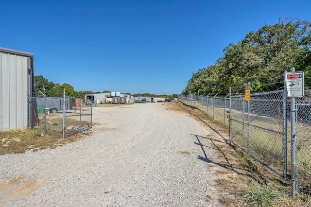 2522 N Highway 287, Decatur, TX 76234