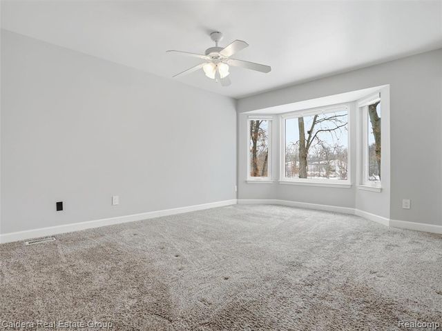 2745 Riverside Drive, Waterford, MI 48329