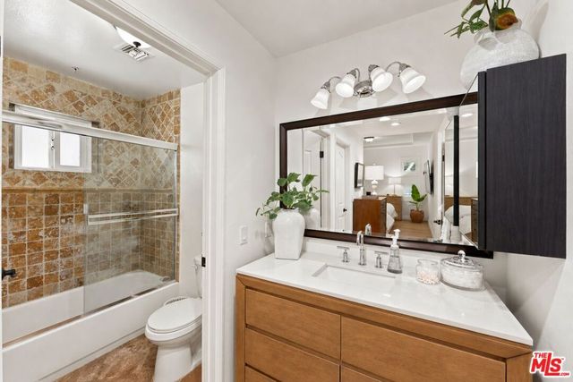4128 Whitsett Avenue 105, Studio City, CA 91604