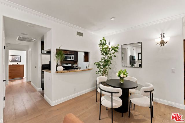 4128 Whitsett Avenue 105, Studio City, CA 91604