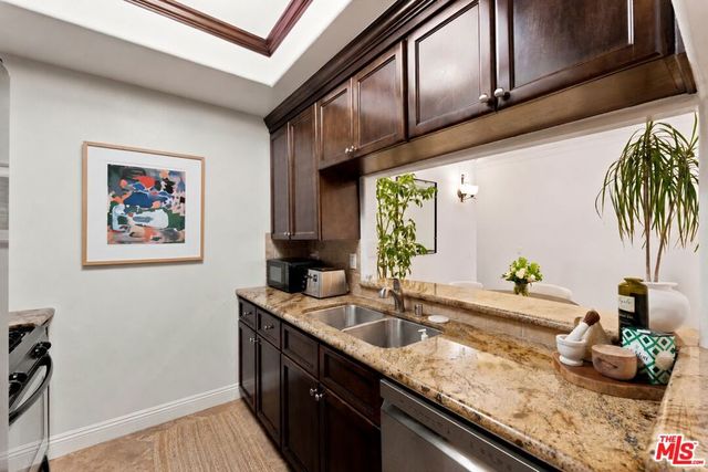4128 Whitsett Avenue 105, Studio City, CA 91604