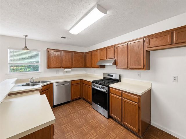 3935 sidney lanier Boulevard, Duluth, GA 30096