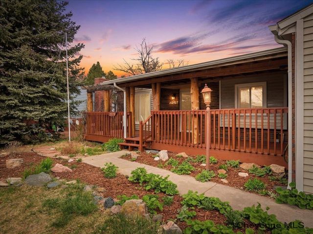 2524 PLAIN VIEW RD, Cheyenne, WY 82009